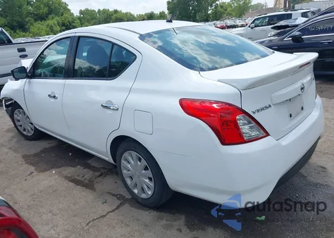 2019 Nissan Versa 1.6 Sv z USA, uszkodzony, nr VIN 3N1CN7AP1KL812595